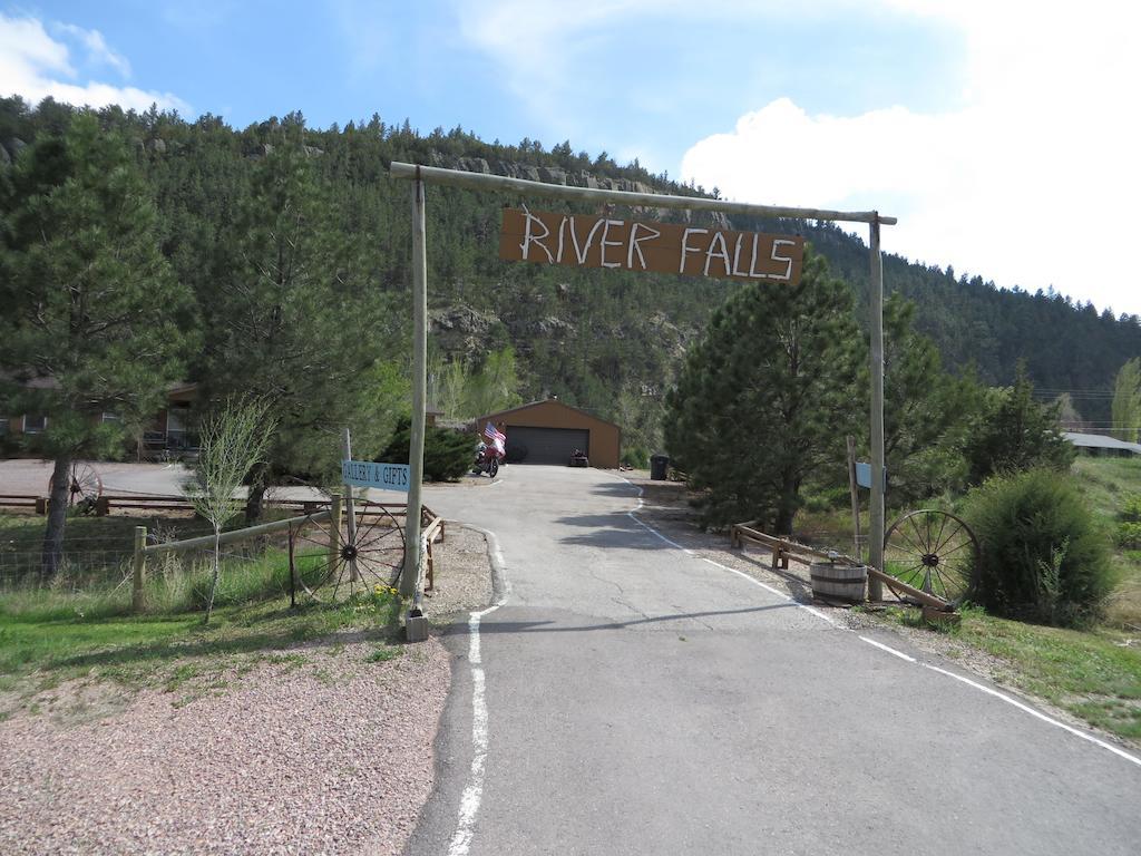 River Falls Lodging -Black Hills, South Dakota Hot Springs Extérieur photo